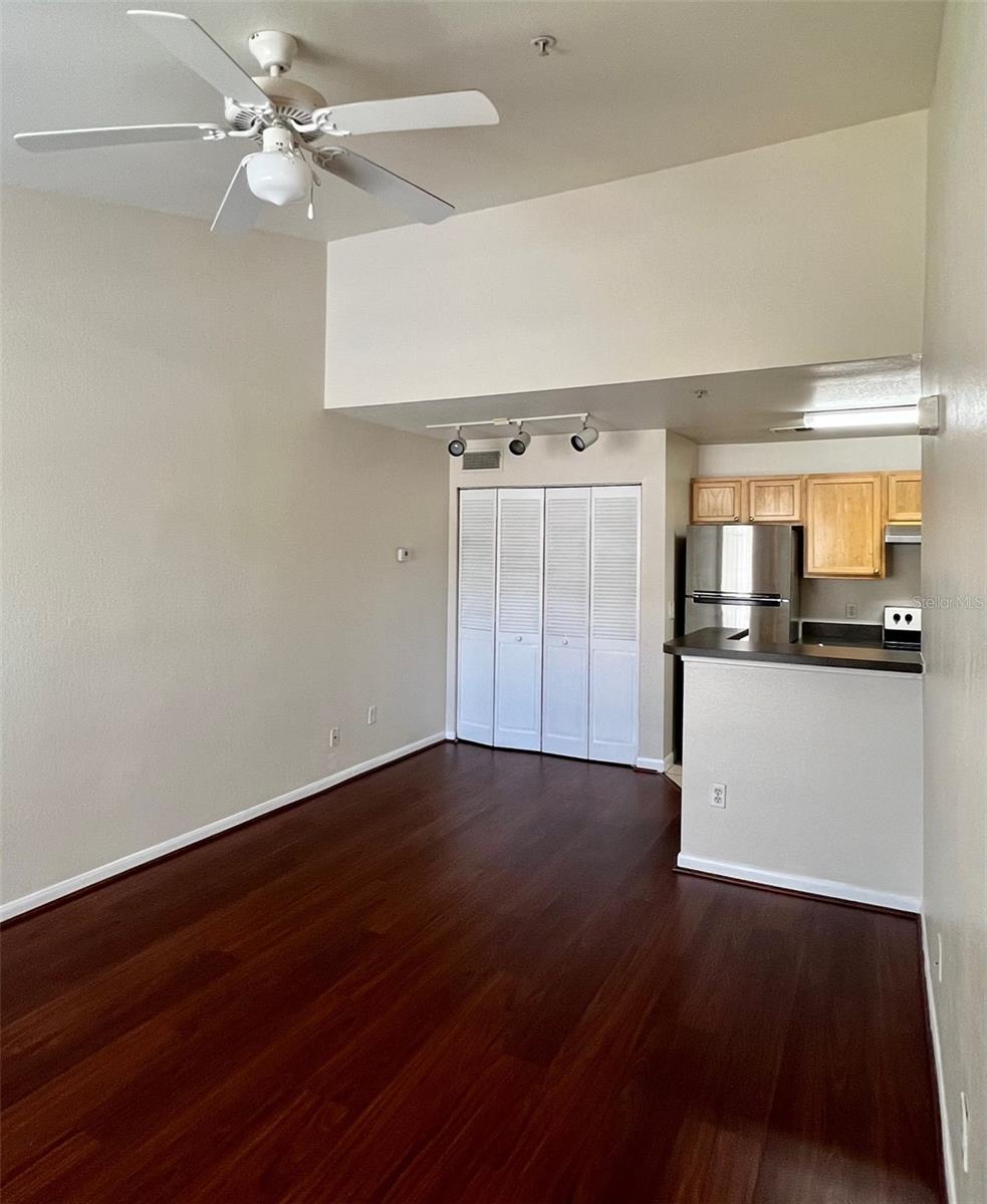 Image 5 of 17 For 8981 Lee Vista Boulevard 2202