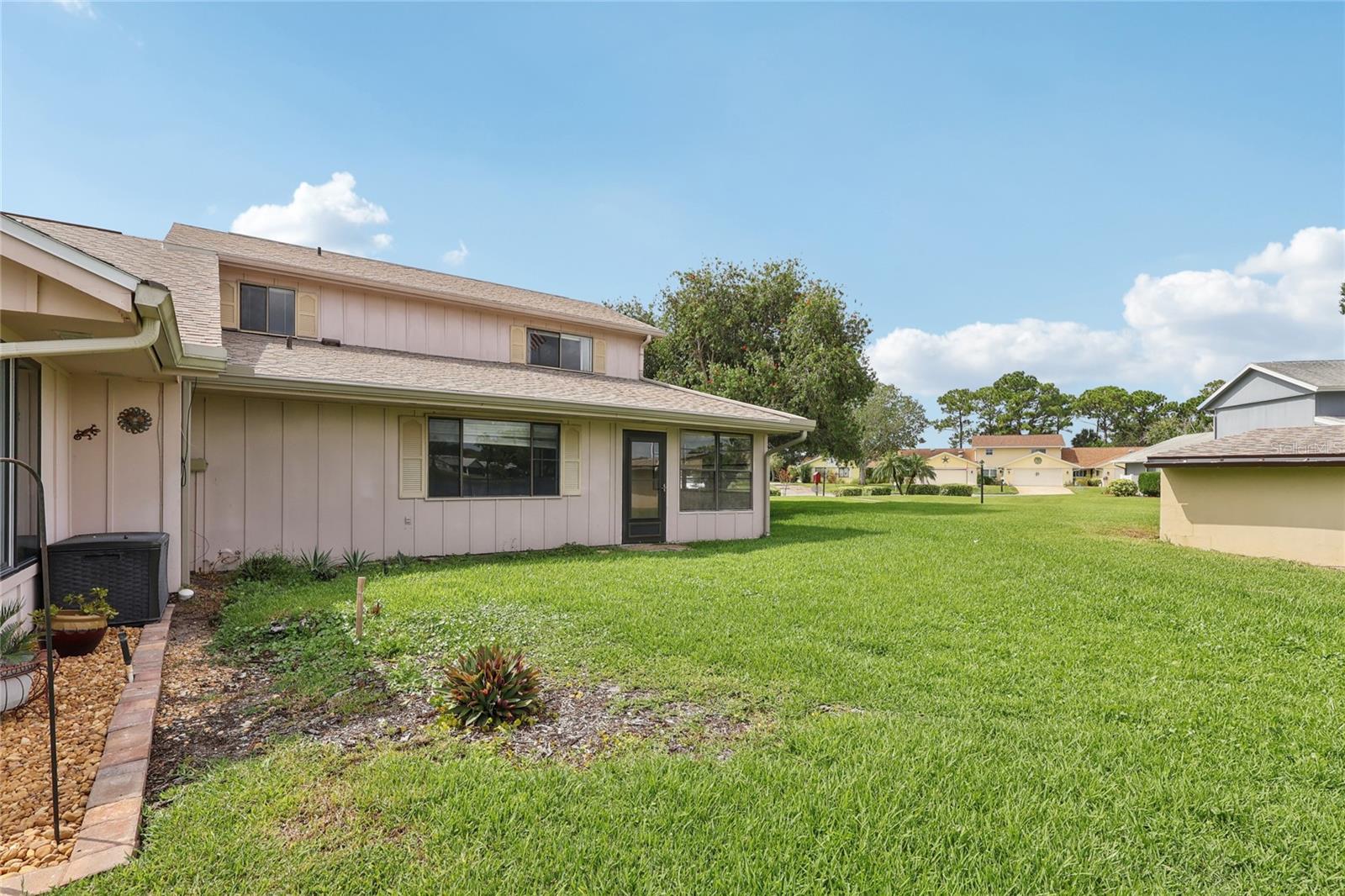 Image 43 of 62 For 102 Golf Club Drive