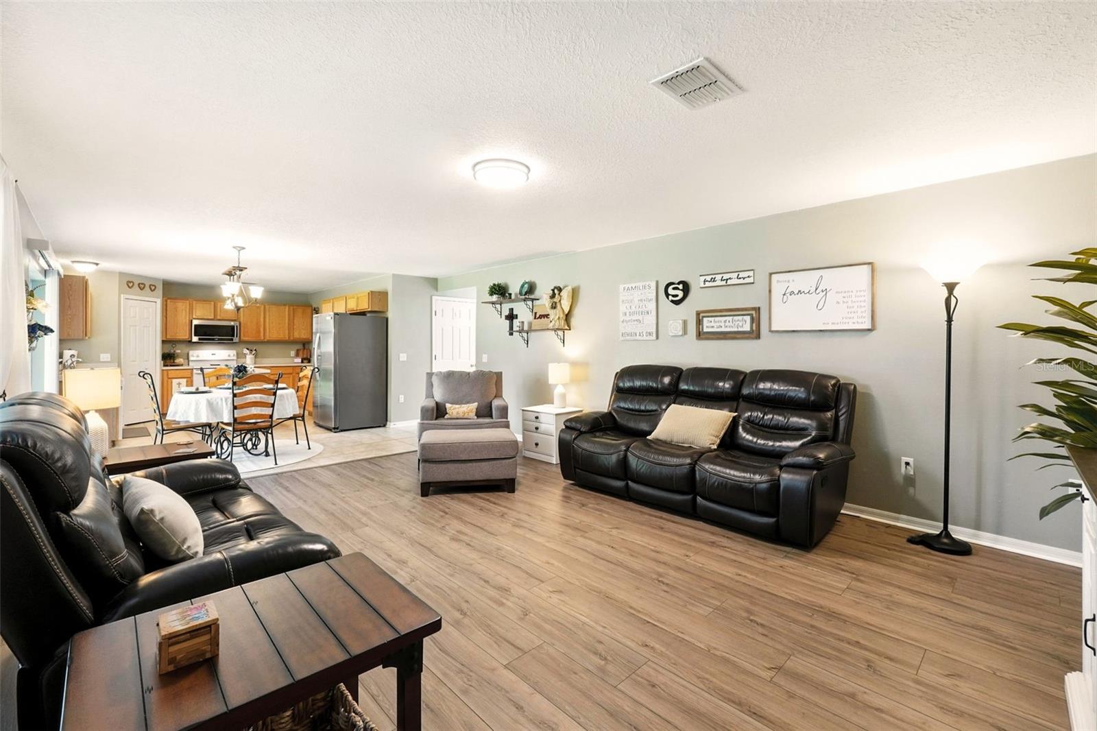 Image 16 of 42 For 2811 Bickley Drive