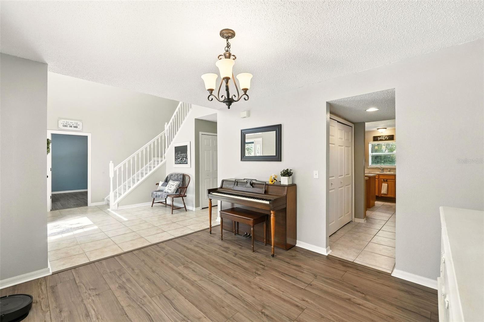 Image 9 of 42 For 2811 Bickley Drive
