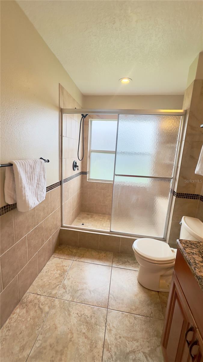 Image 7 of 16 For 11700 Cranbourne Drive