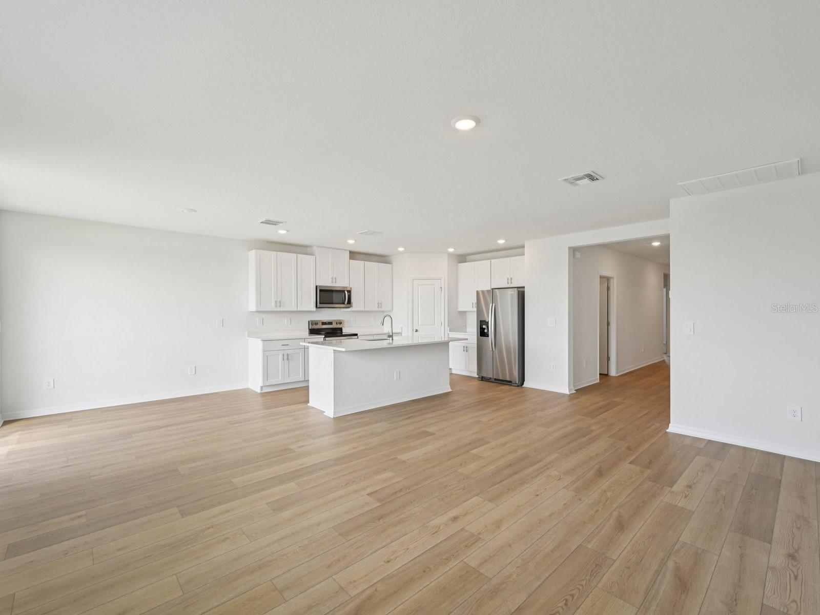 Image 4 of 34 For 13805 Richland Gulf Circle
