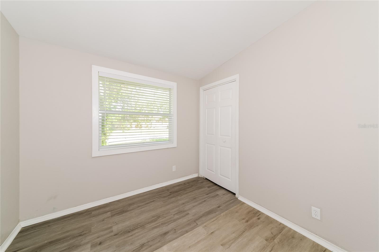 Image 14 of 16 For 5111 22nd Street Court E