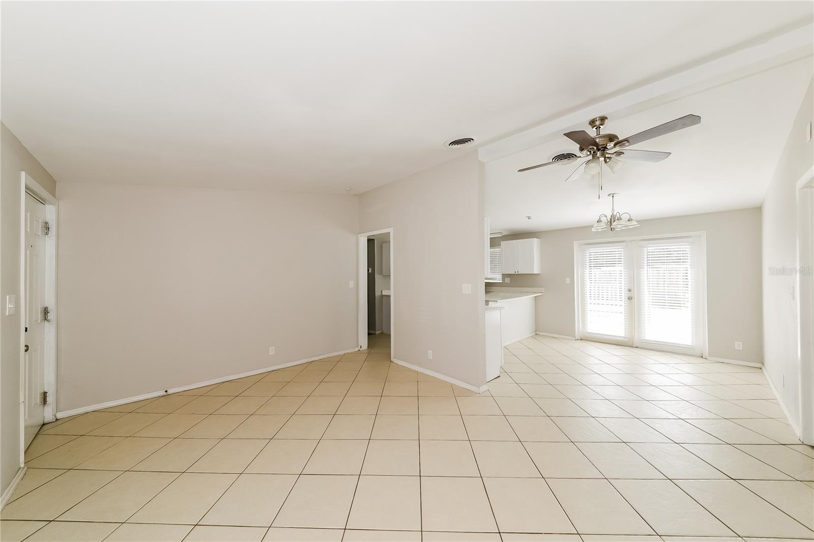 Image 4 of 16 For 5111 22nd Street Court E