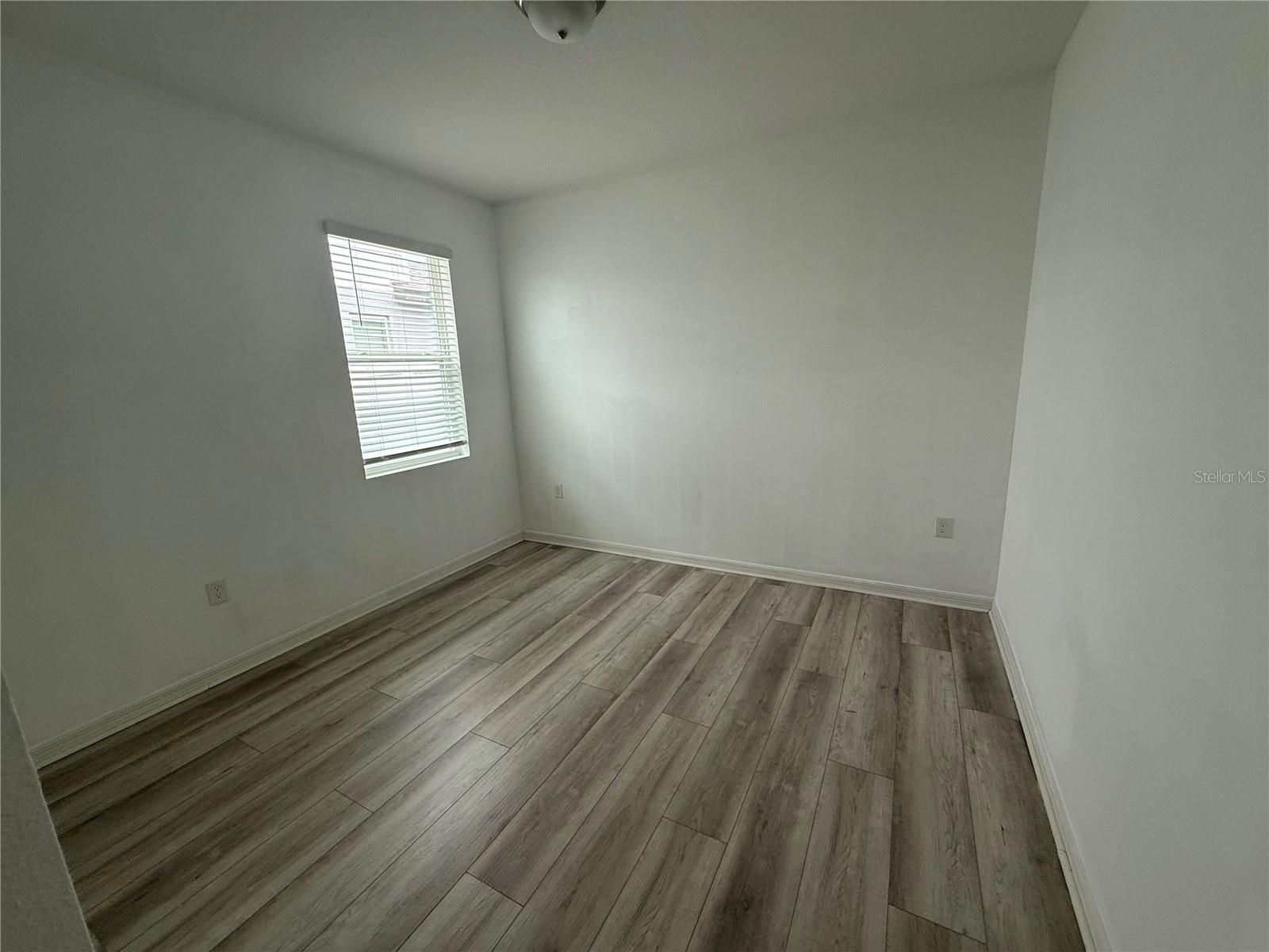 Image 21 of 25 For 2816 Neverland Drive