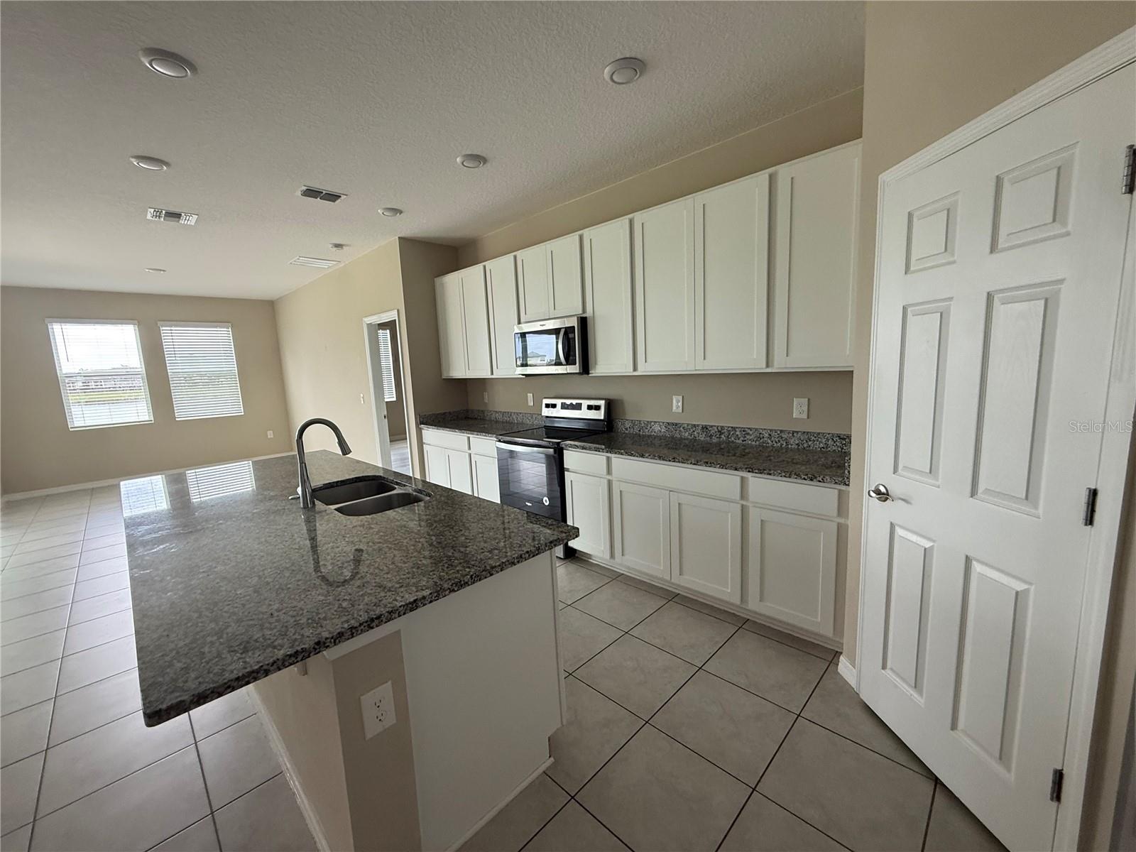 Image 24 of 25 For 2816 Neverland Drive