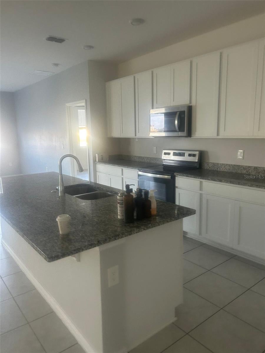 Image 3 of 15 For 2816 Neverland Drive