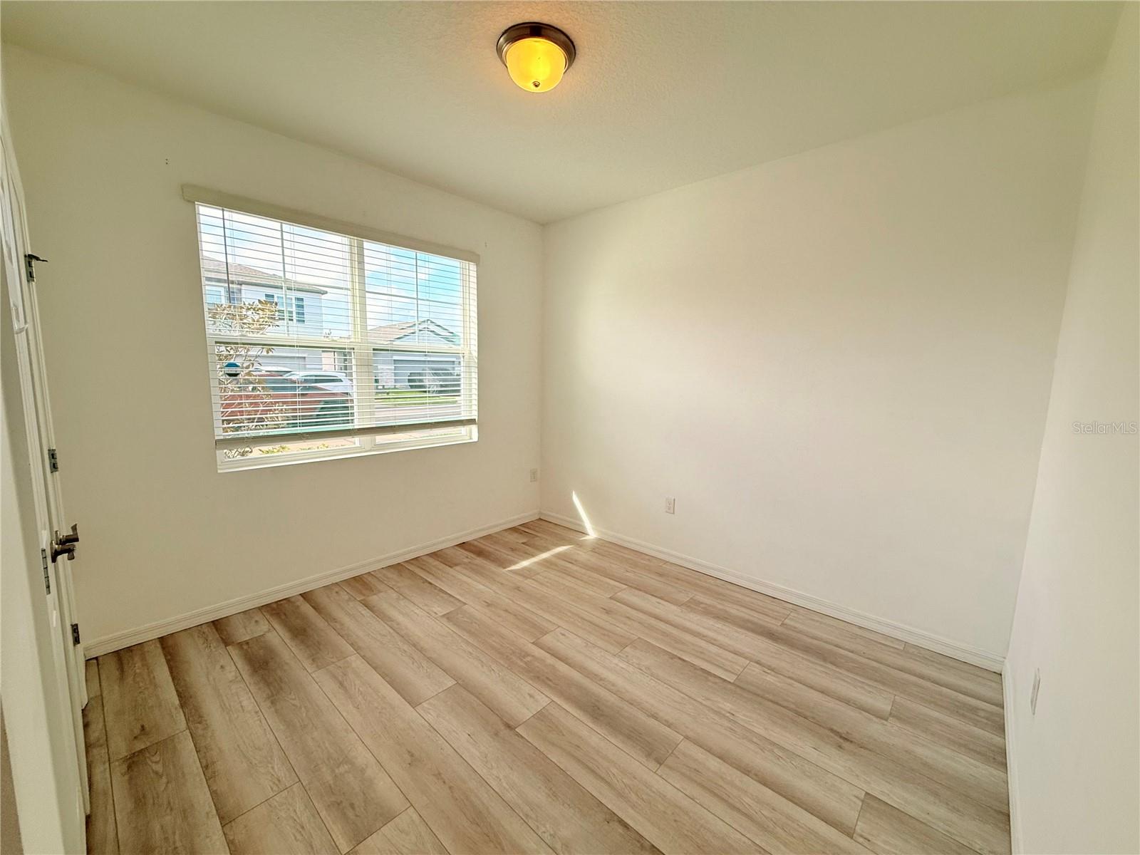 Image 42 of 52 For 2816 Neverland Drive