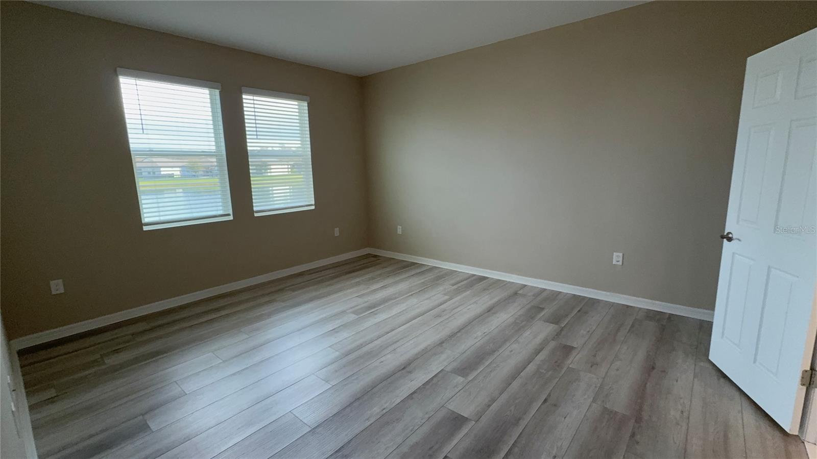 Image 45 of 52 For 2816 Neverland Drive