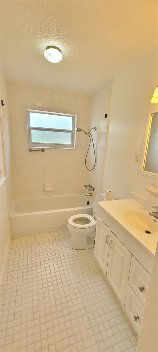 Image 17 of 39 For 5508 Lancewood Circle