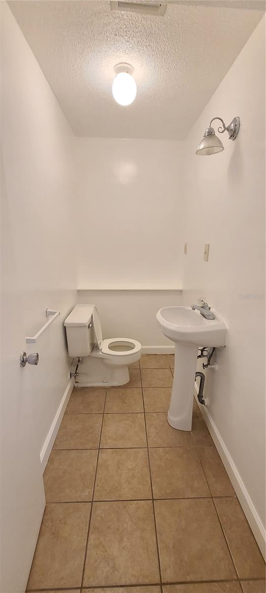 Image 19 of 39 For 5508 Lancewood Circle