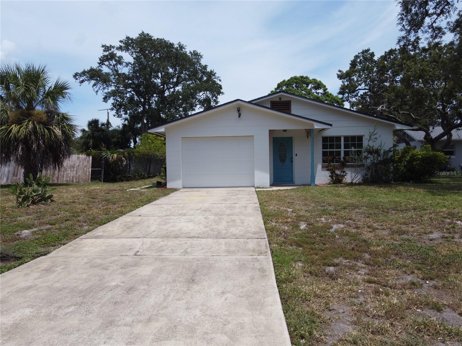 Image 22 of 39 For 5508 Lancewood Circle