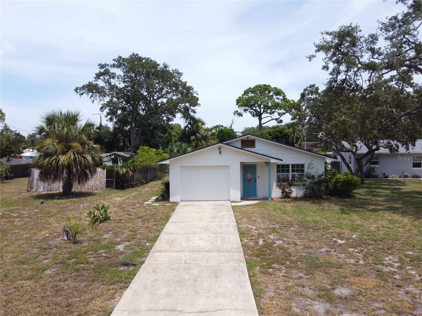 Image 24 of 39 For 5508 Lancewood Circle
