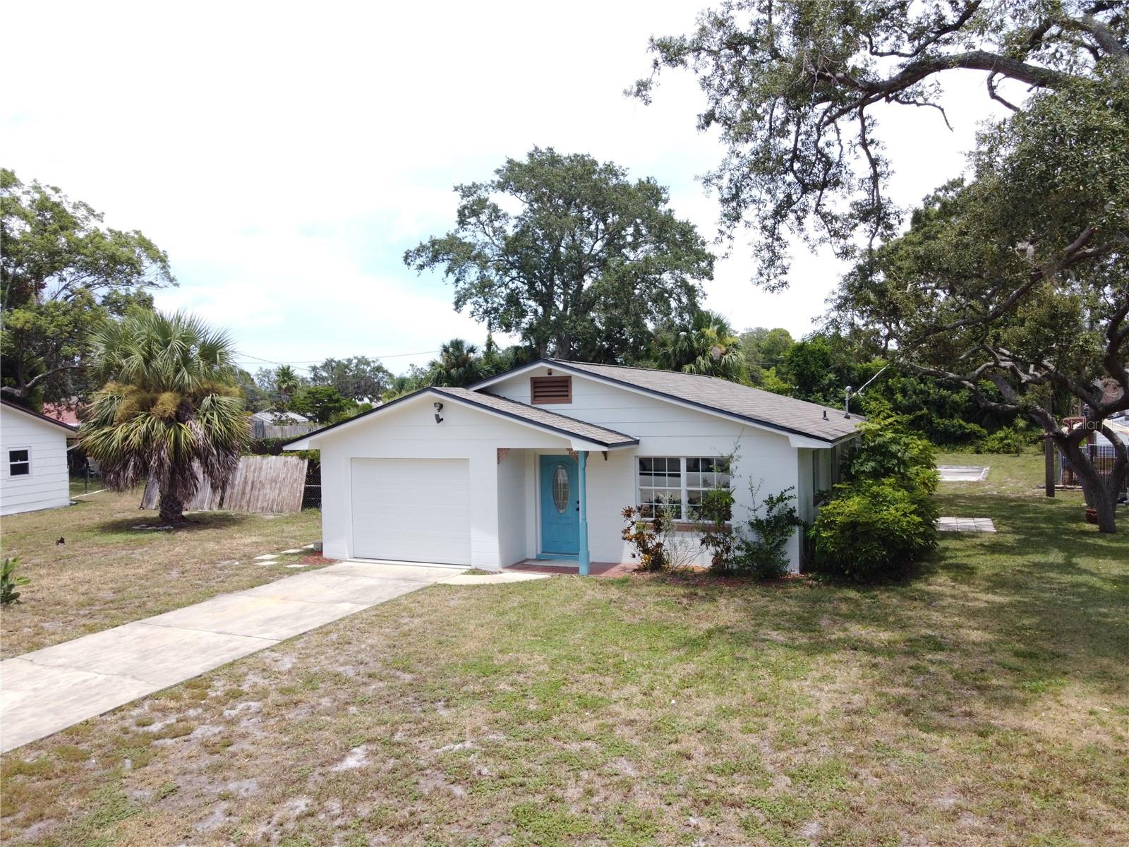 Image 27 of 39 For 5508 Lancewood Circle
