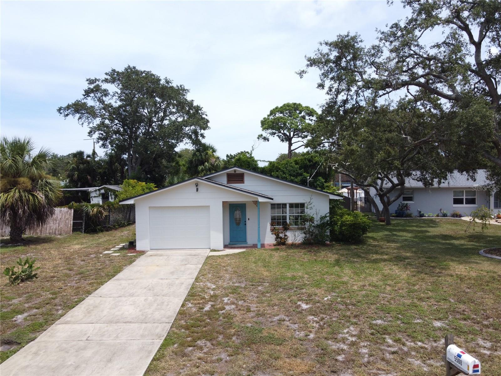 Image 35 of 39 For 5508 Lancewood Circle