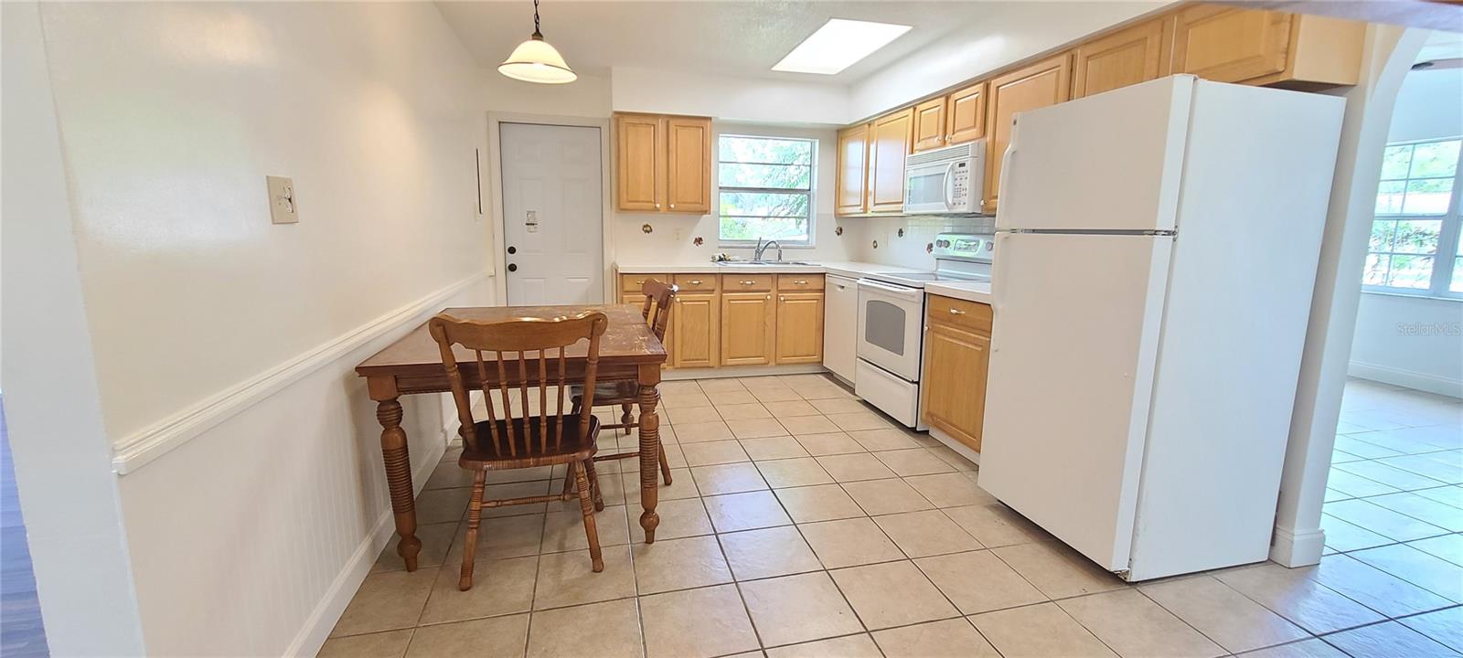 Image 5 of 39 For 5508 Lancewood Circle