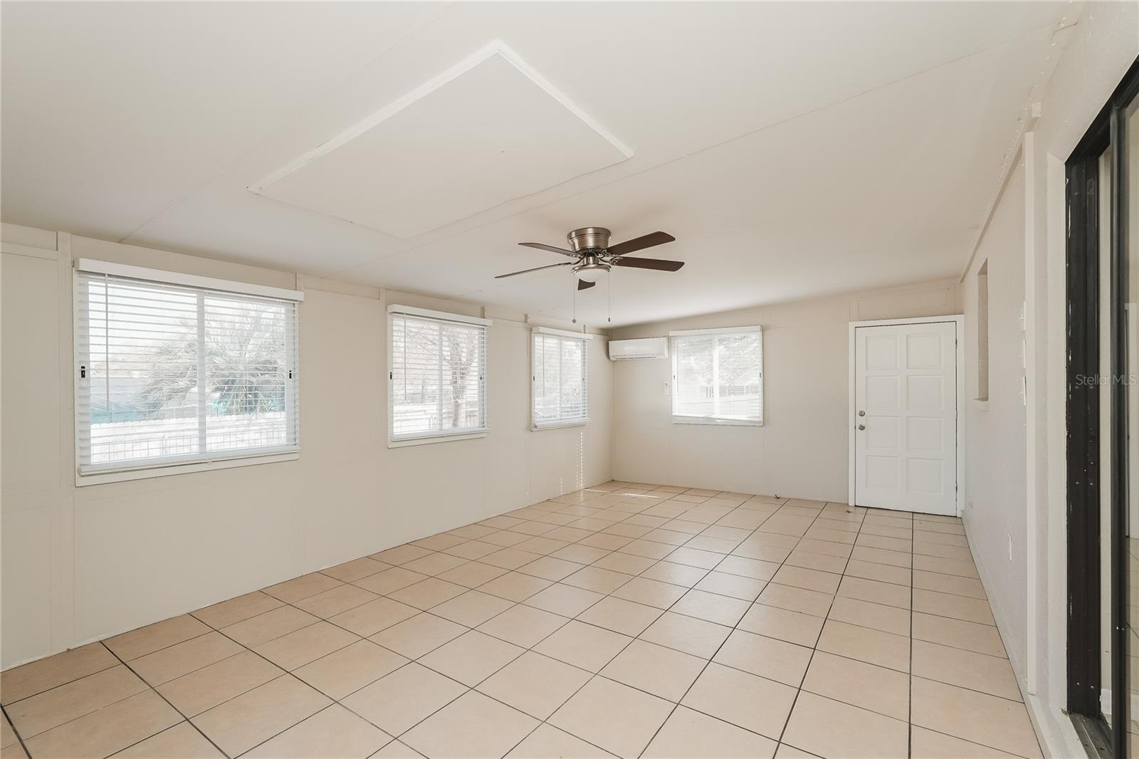 Image 8 of 16 For 12165 Rockford Street