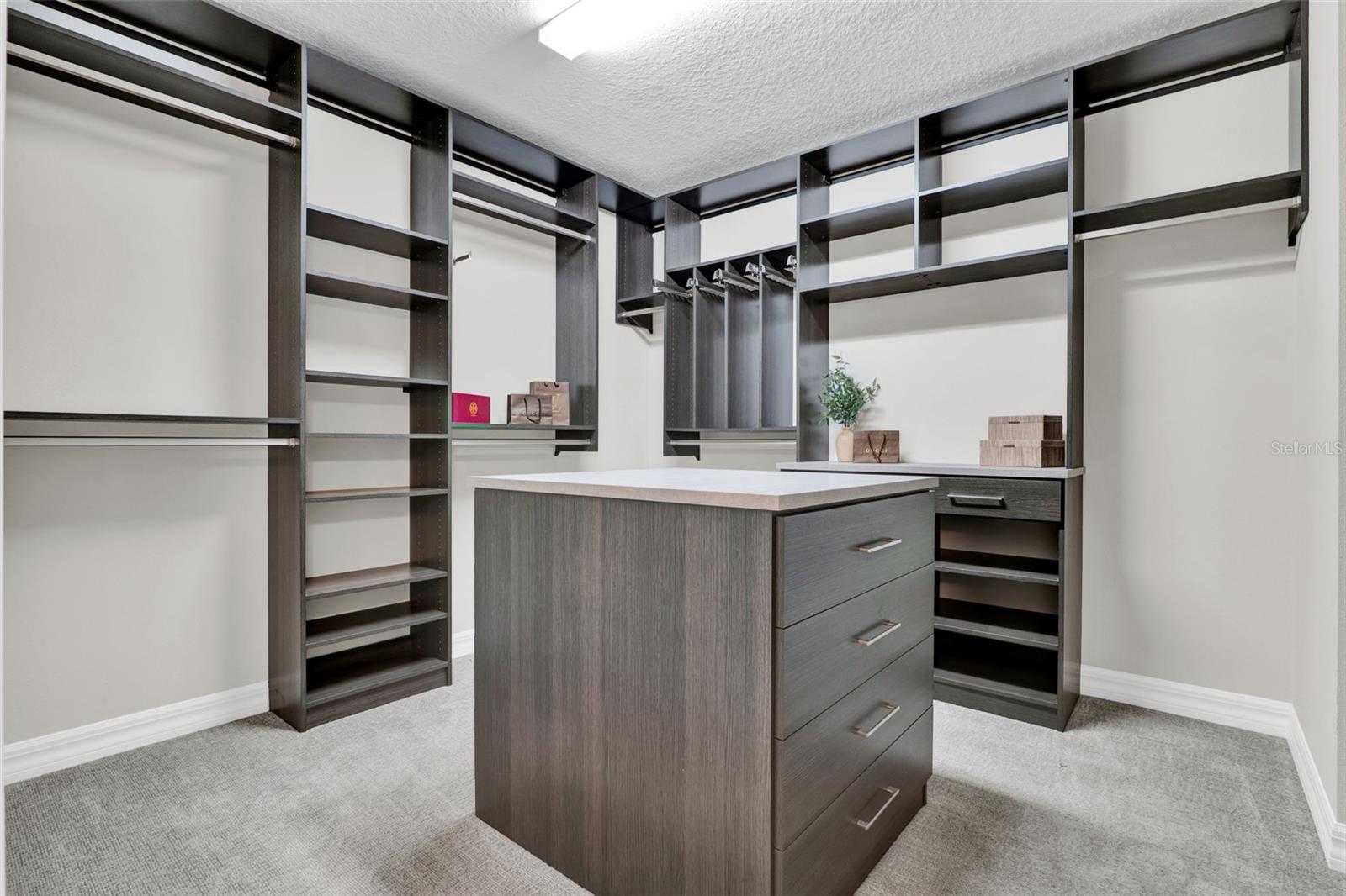 Image 36 of 75 For 2820 Matera Drive