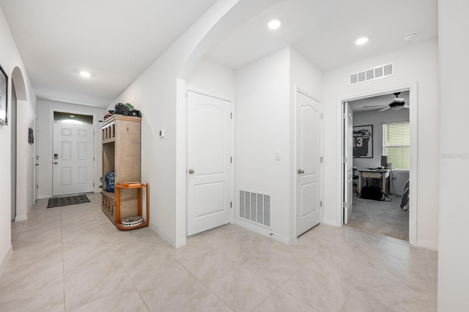 Image 2 of 26 For 2033 Apalachicola Lane
