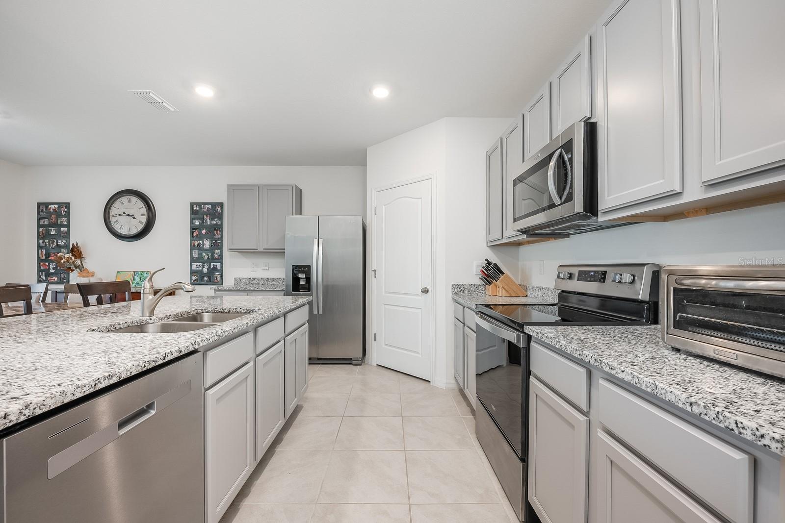 Image 5 of 26 For 2033 Apalachicola Lane