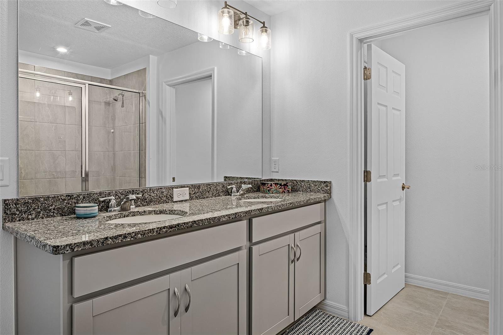 Image 13 of 35 For 33315 Rembrandt Lane