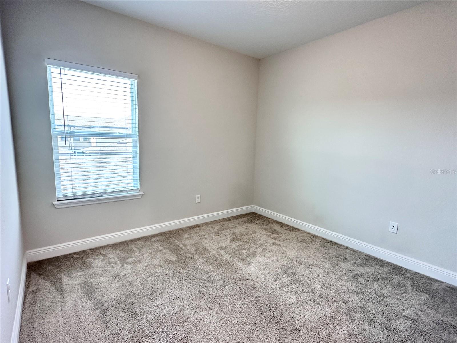 Image 25 of 33 For 7121 Carrickbend Lane