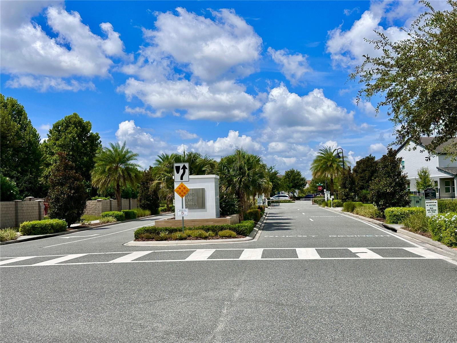 Image 31 of 33 For 7121 Carrickbend Lane