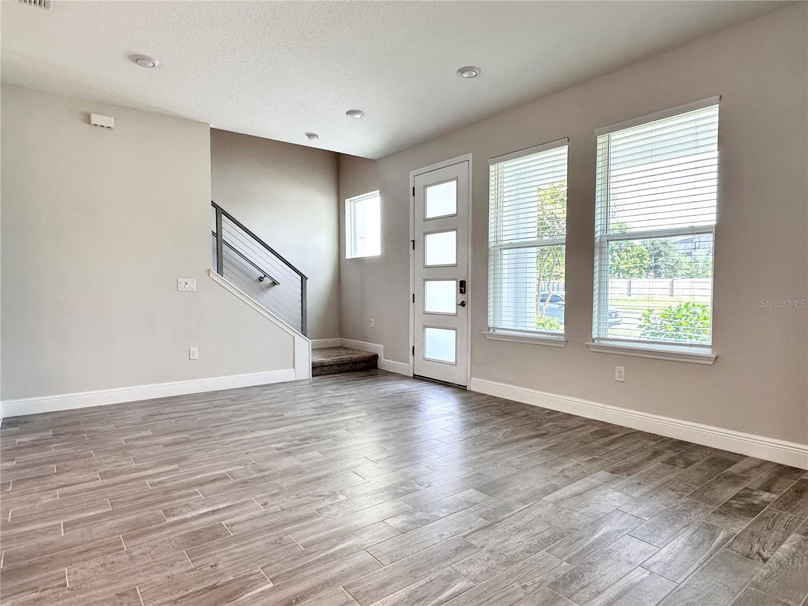 Image 8 of 33 For 7121 Carrickbend Lane