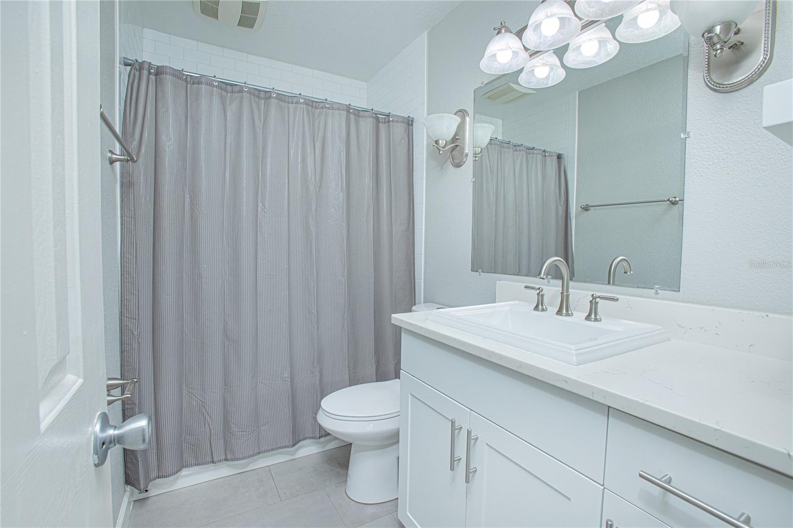 Image 21 of 34 For 1955 Bering Avenue