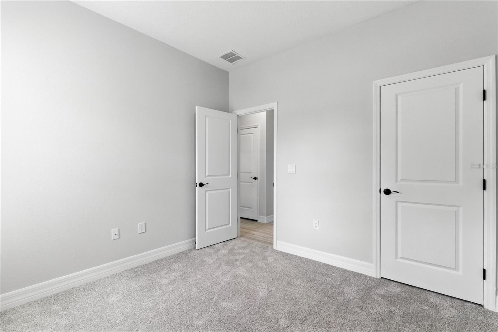 Image 18 of 40 For 13822 Sw 42nd Court Road