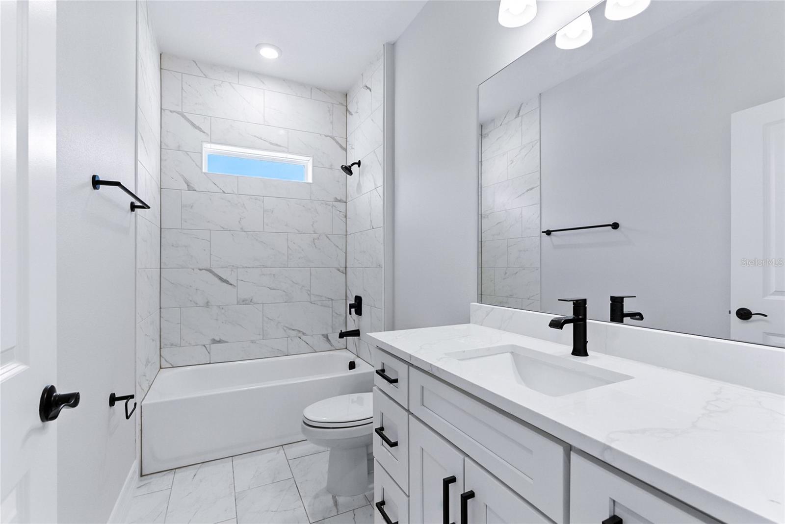 Image 21 of 40 For 13822 Sw 42nd Court Road