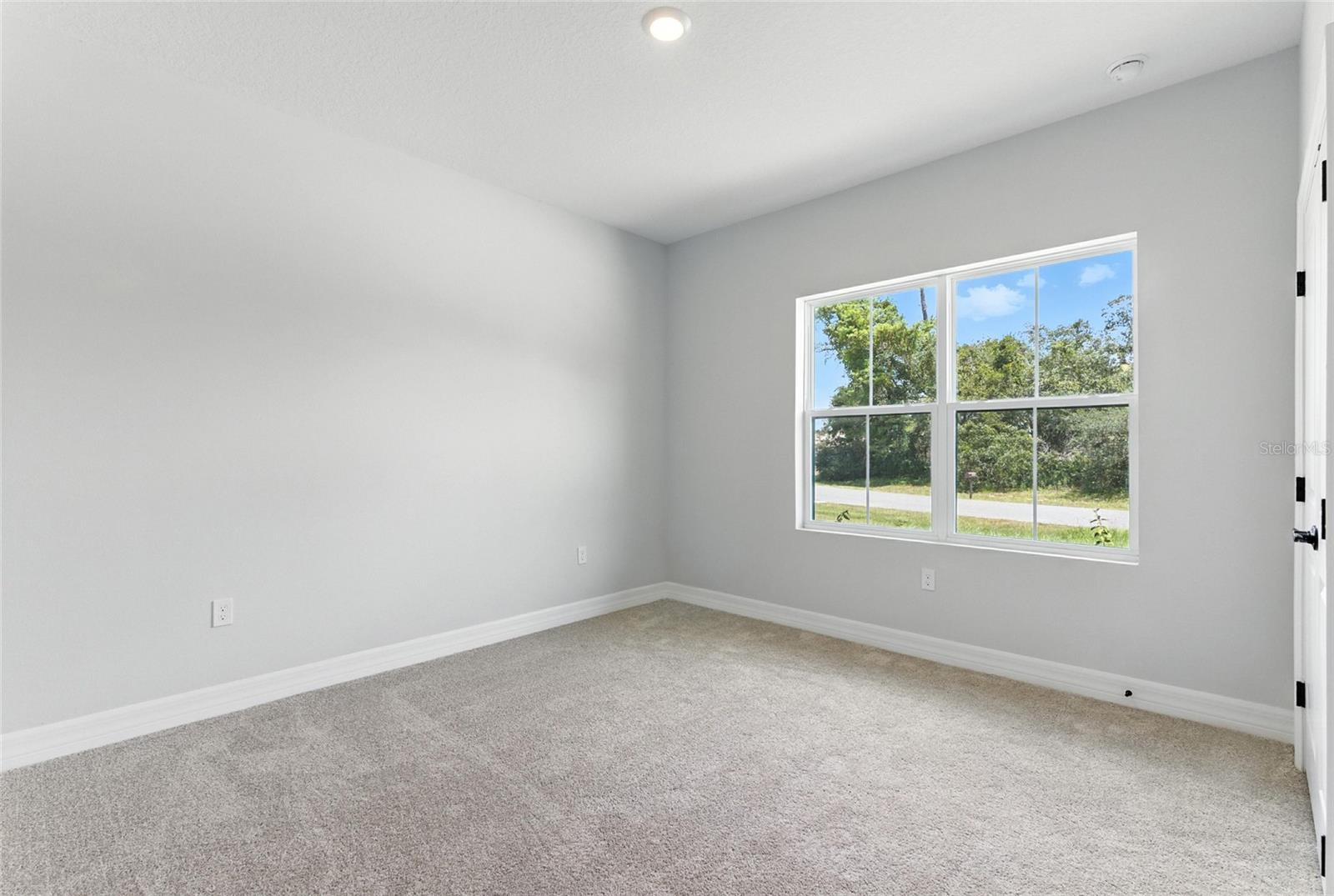 Image 6 of 40 For 13822 Sw 42nd Court Road
