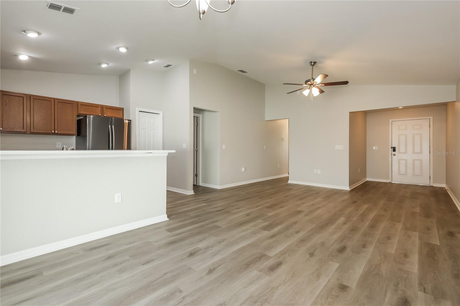 Image 4 of 16 For 5090 Belmont Park Lane