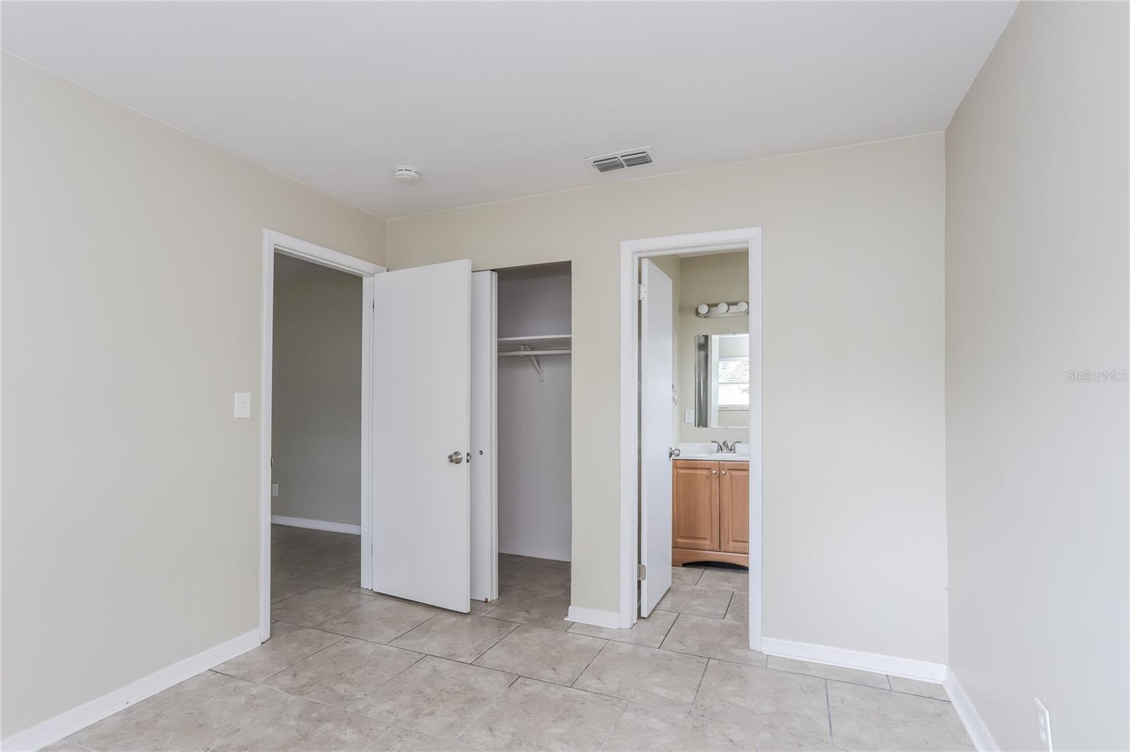 Image 8 of 16 For 2243 Trelaine Drive S