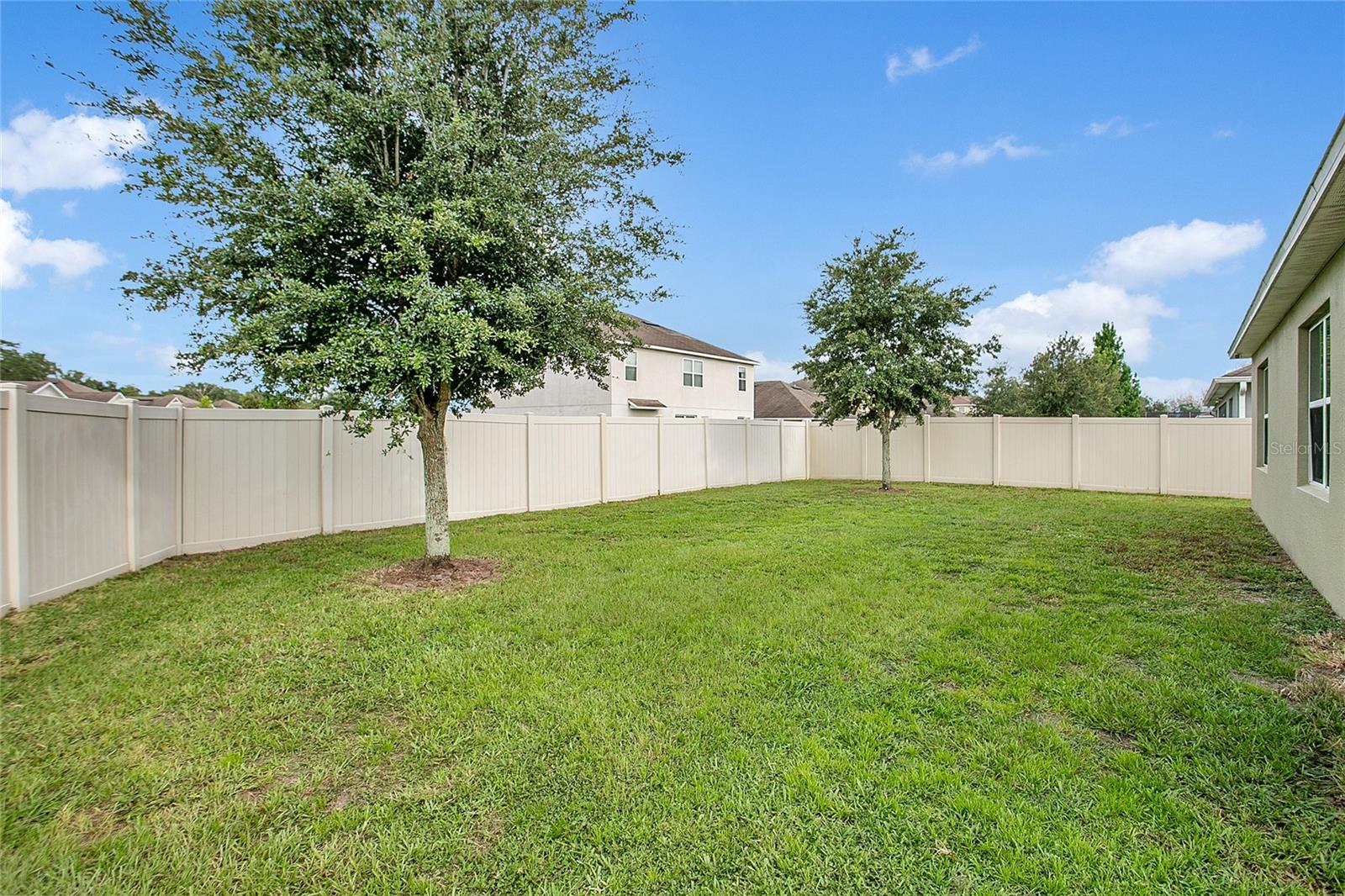 Image 19 of 29 For 14019 Willow Grace Way