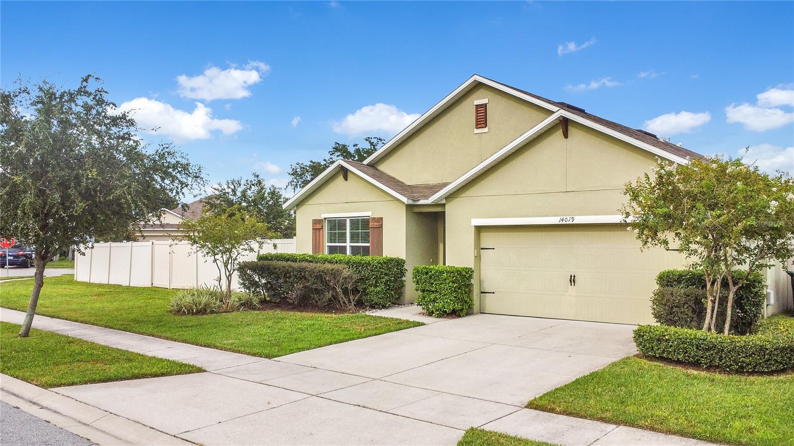 Image 2 of 29 For 14019 Willow Grace Way