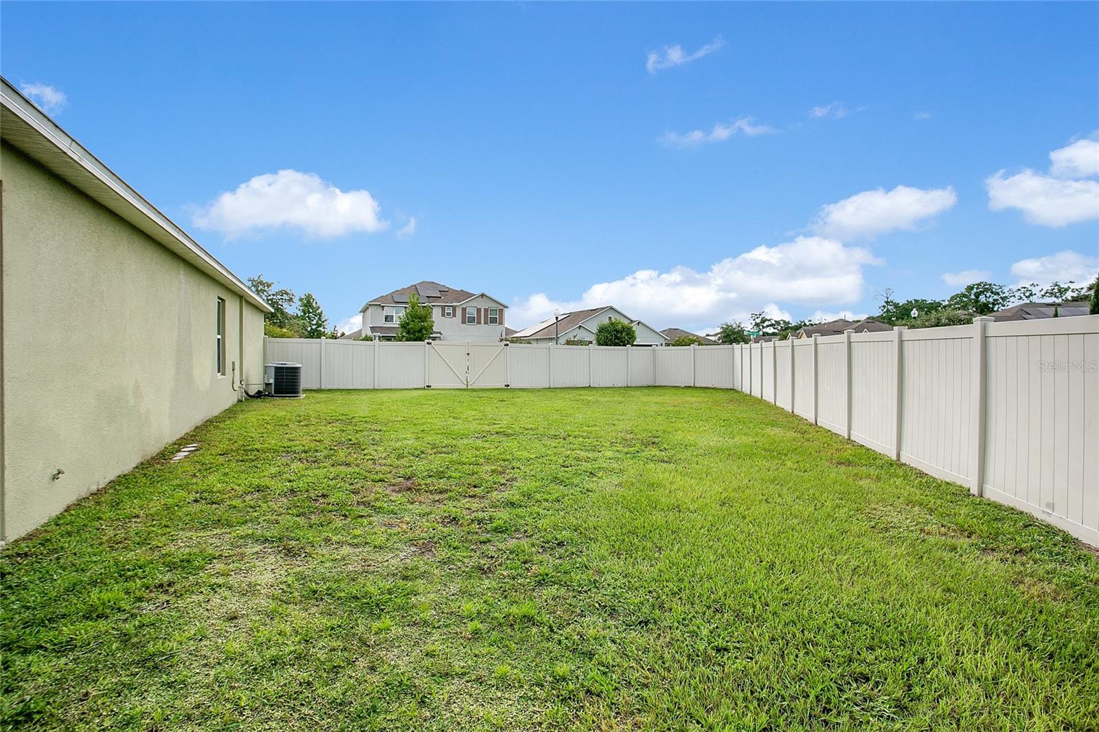 Image 20 of 29 For 14019 Willow Grace Way