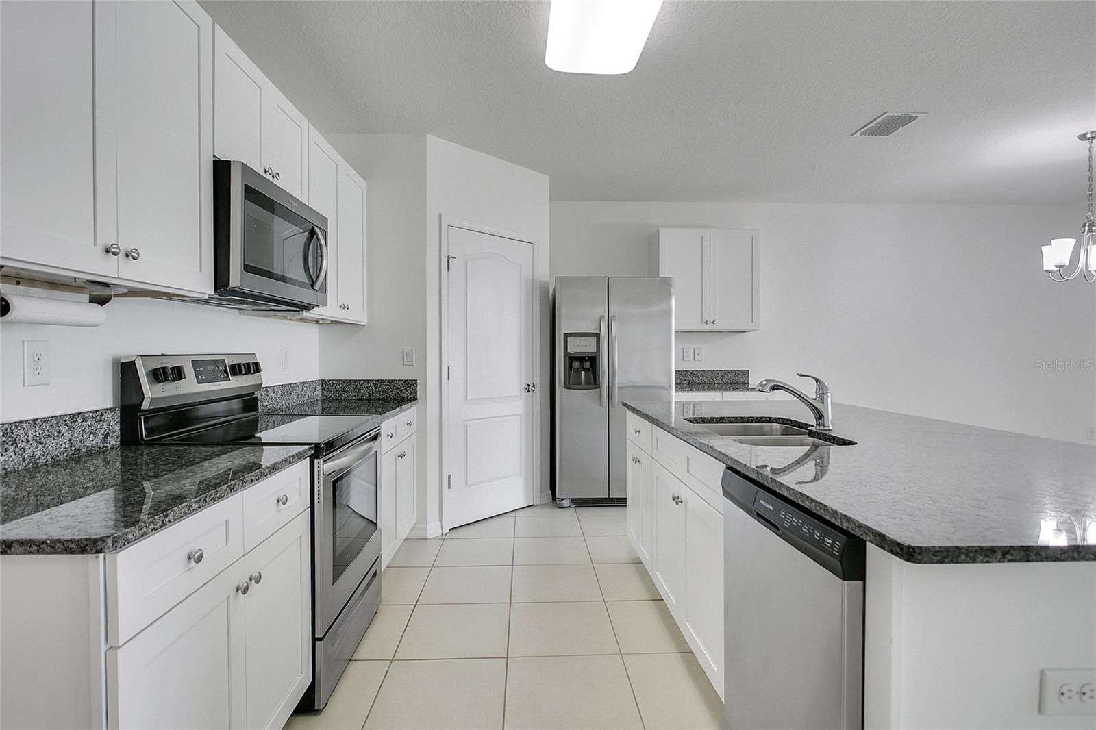 Image 3 of 29 For 14019 Willow Grace Way