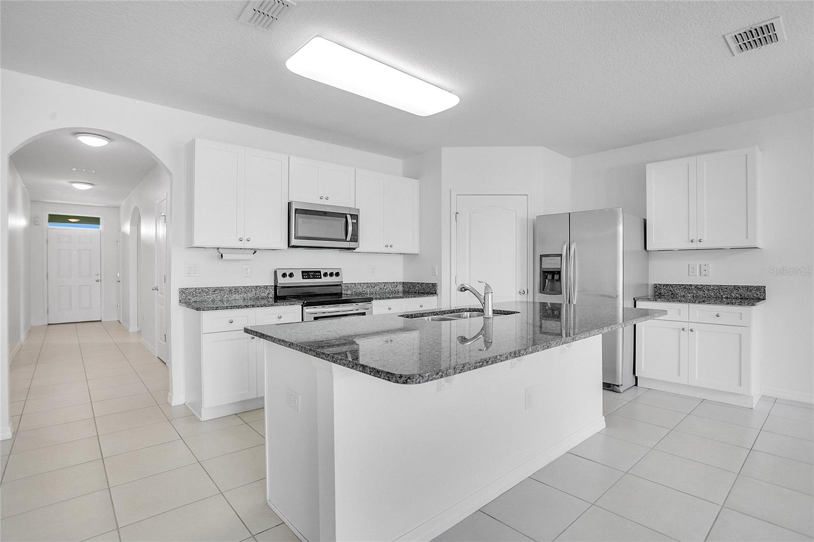 Image 4 of 29 For 14019 Willow Grace Way