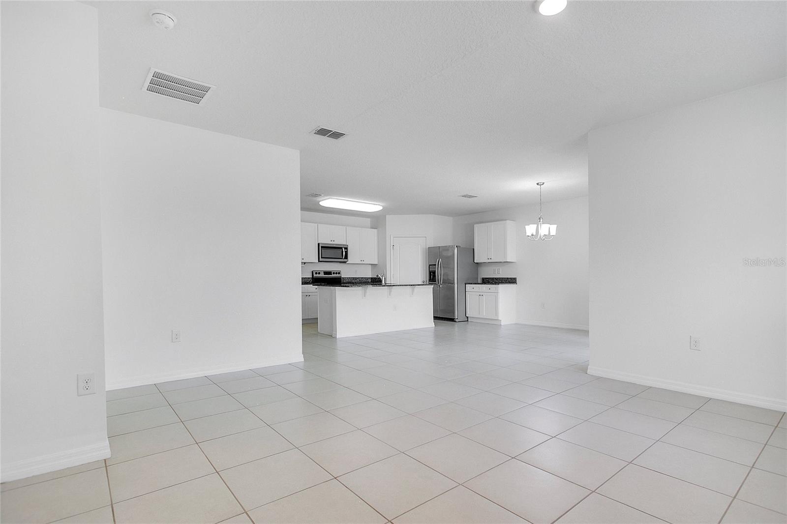 Image 5 of 29 For 14019 Willow Grace Way