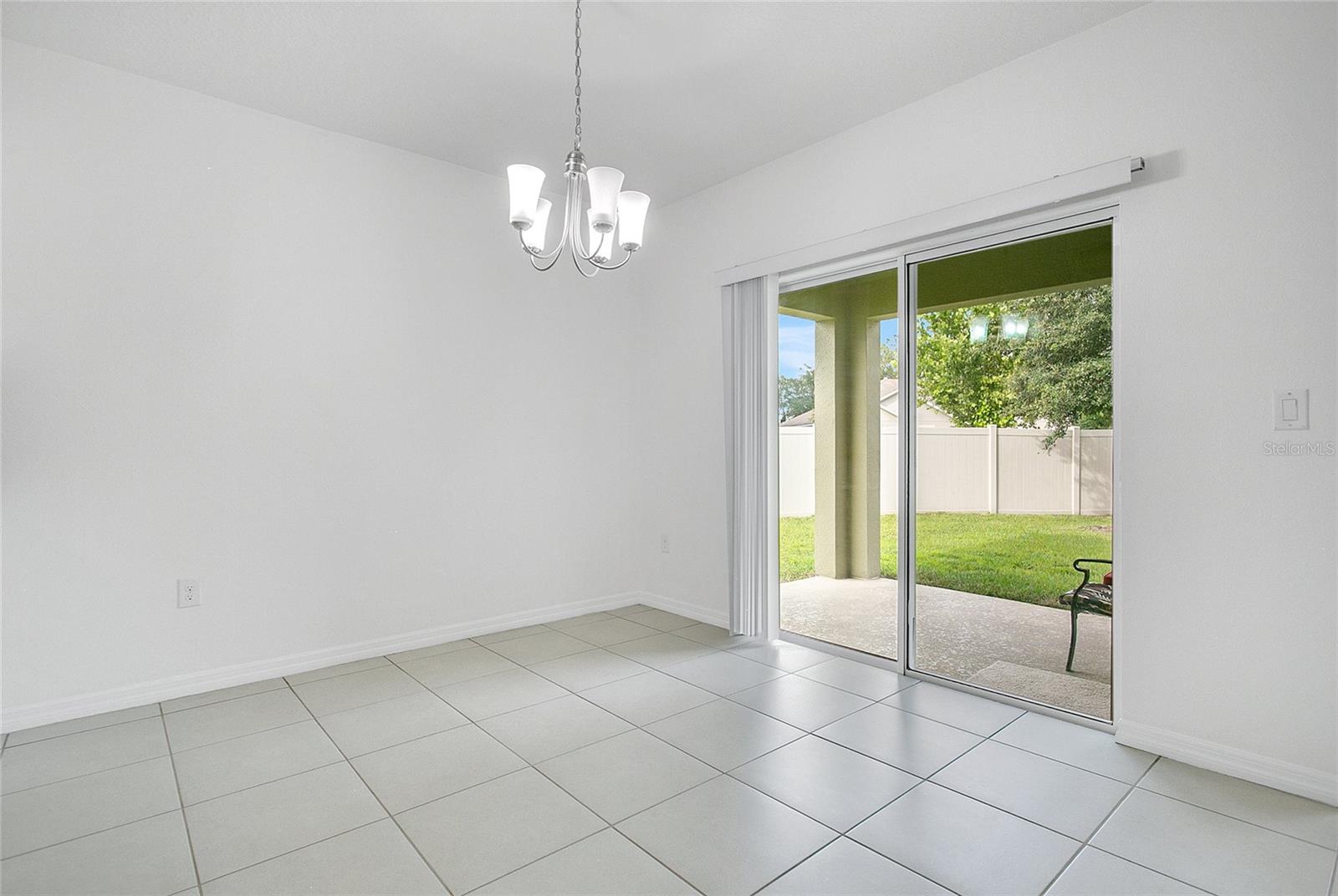 Image 6 of 29 For 14019 Willow Grace Way