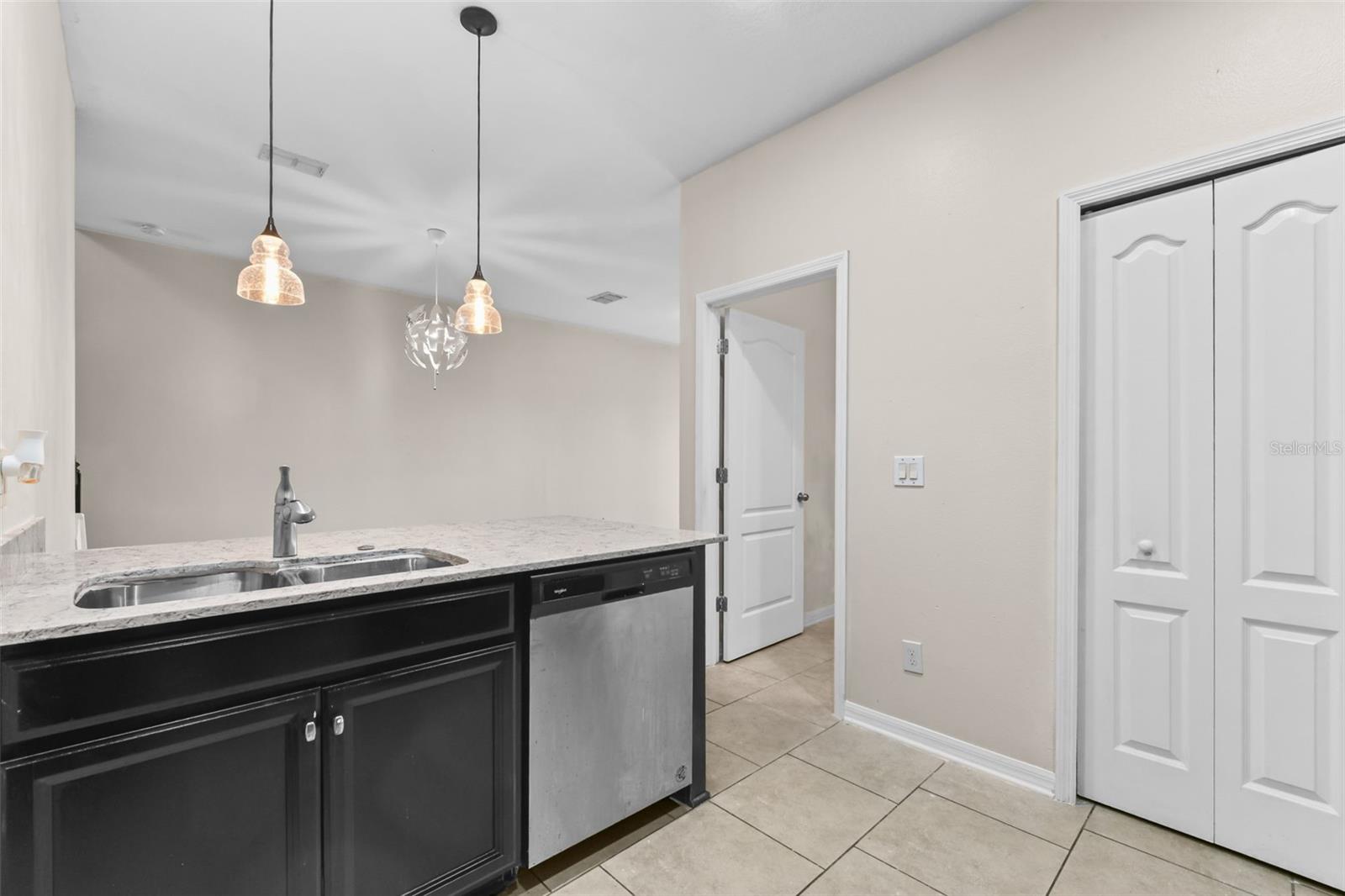 Image 15 of 52 For 17454 Chateau Pine Way