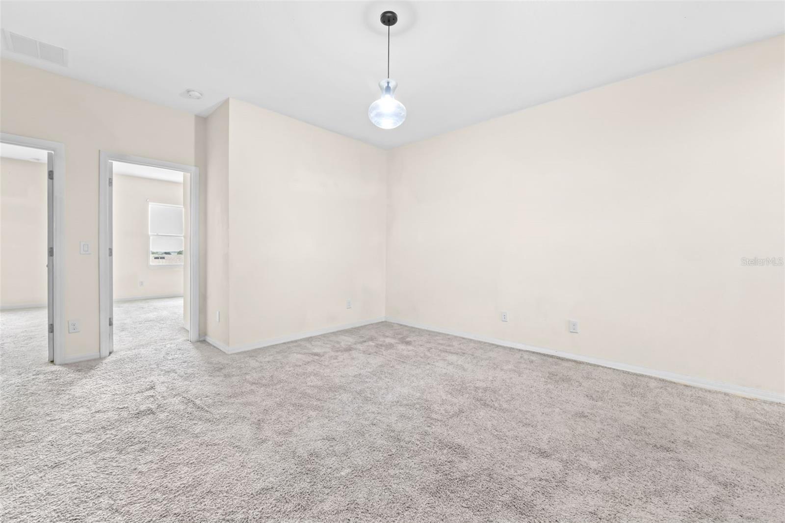 Image 27 of 52 For 17454 Chateau Pine Way