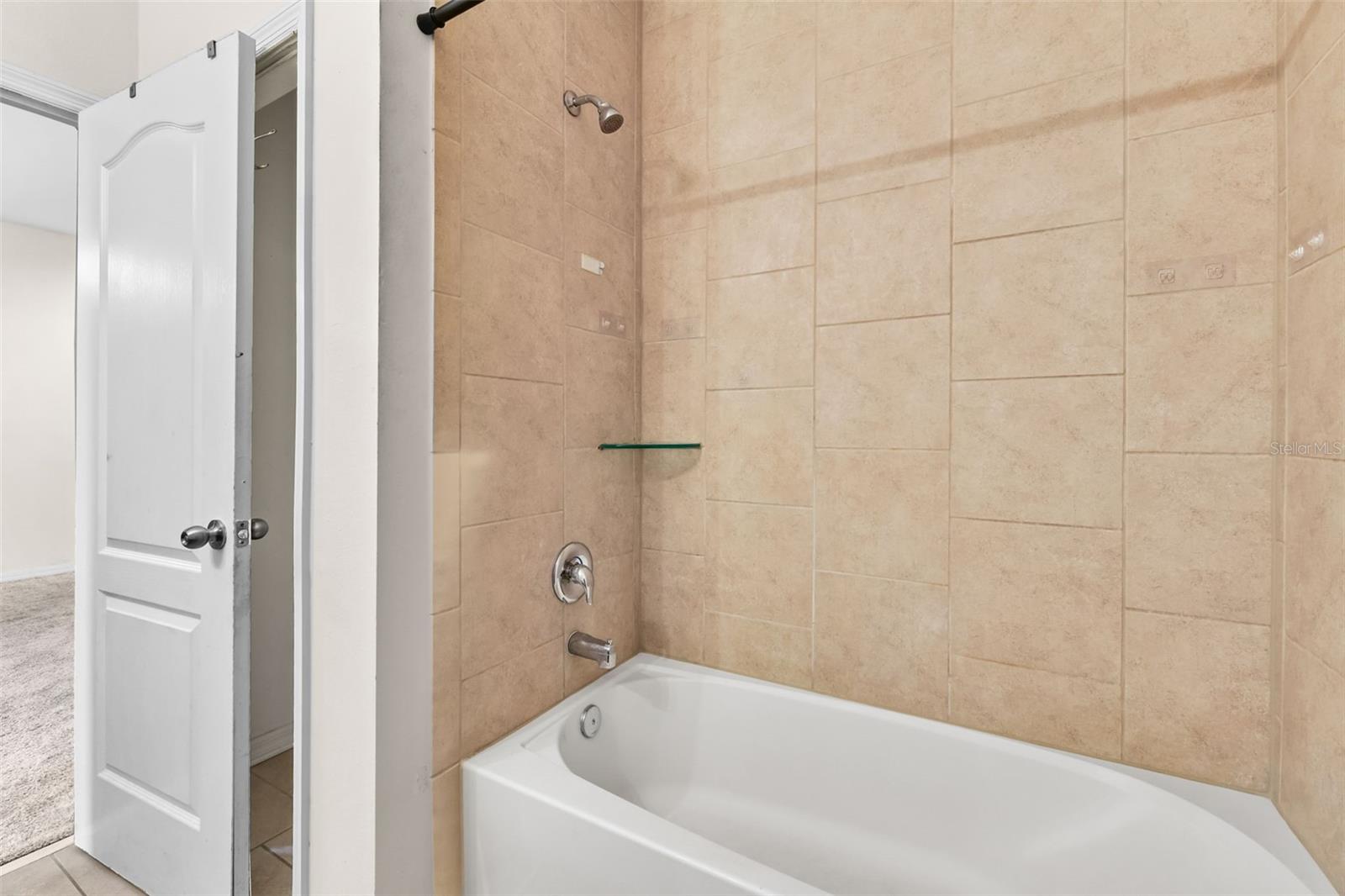 Image 32 of 52 For 17454 Chateau Pine Way