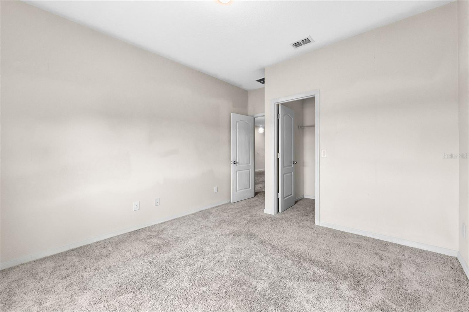Image 34 of 52 For 17454 Chateau Pine Way