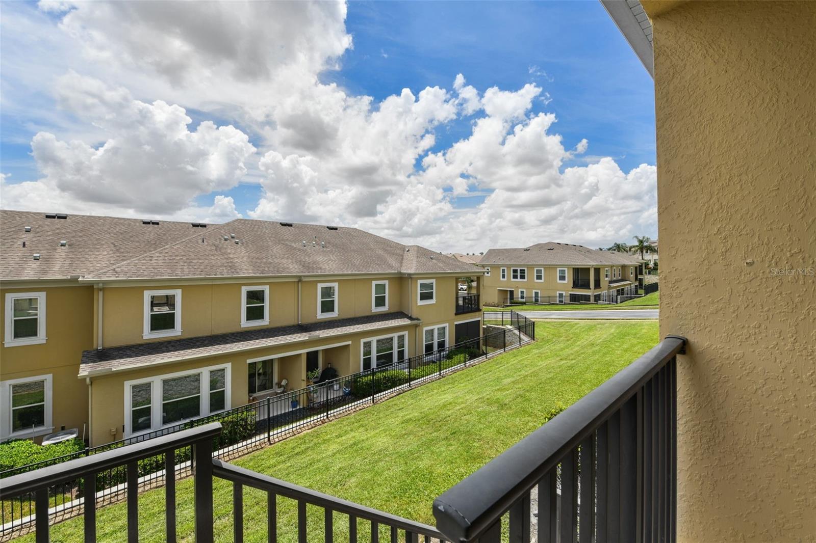 Image 43 of 52 For 17454 Chateau Pine Way