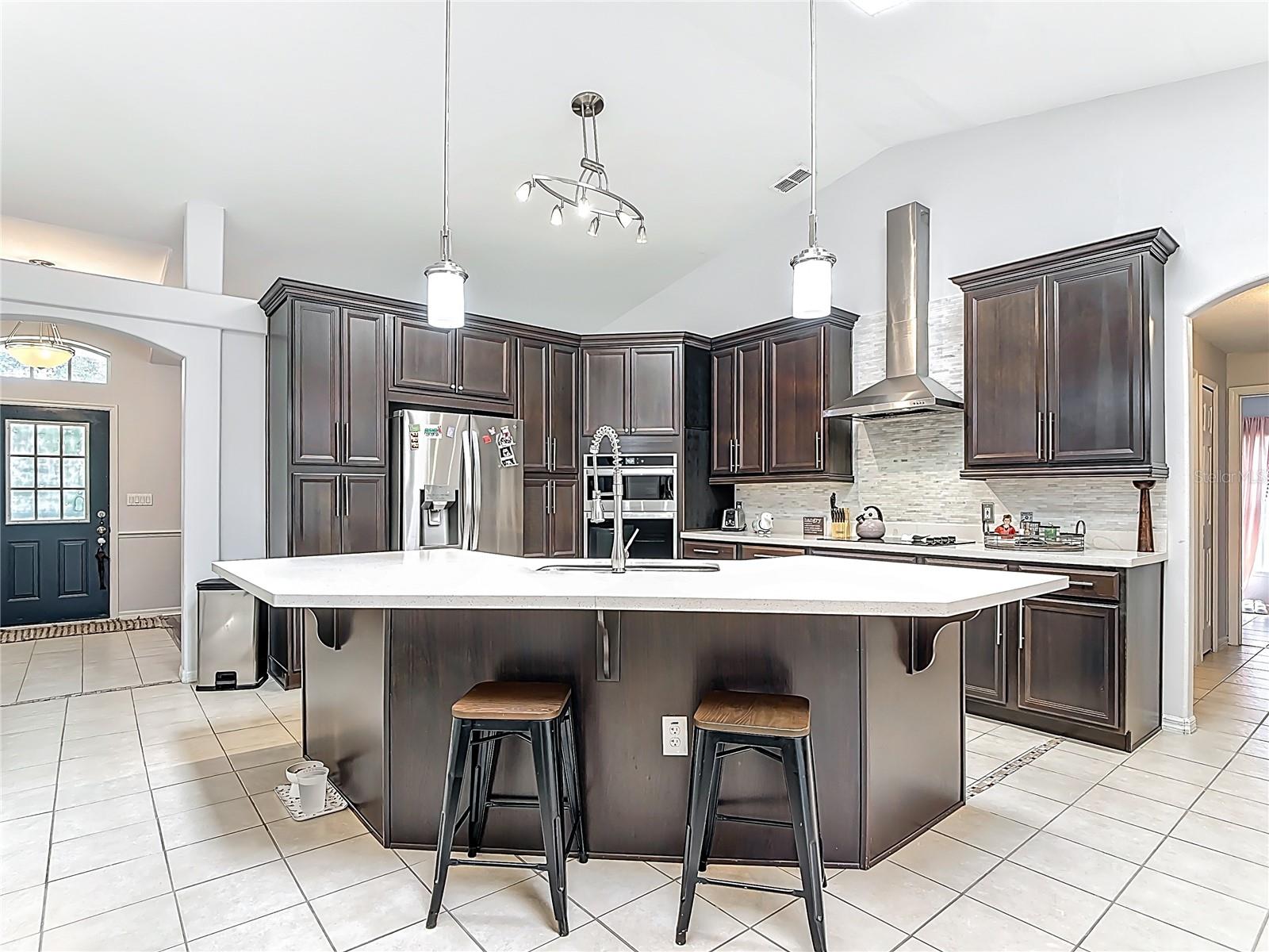Image 10 of 52 For 13707 Ridgetop Road