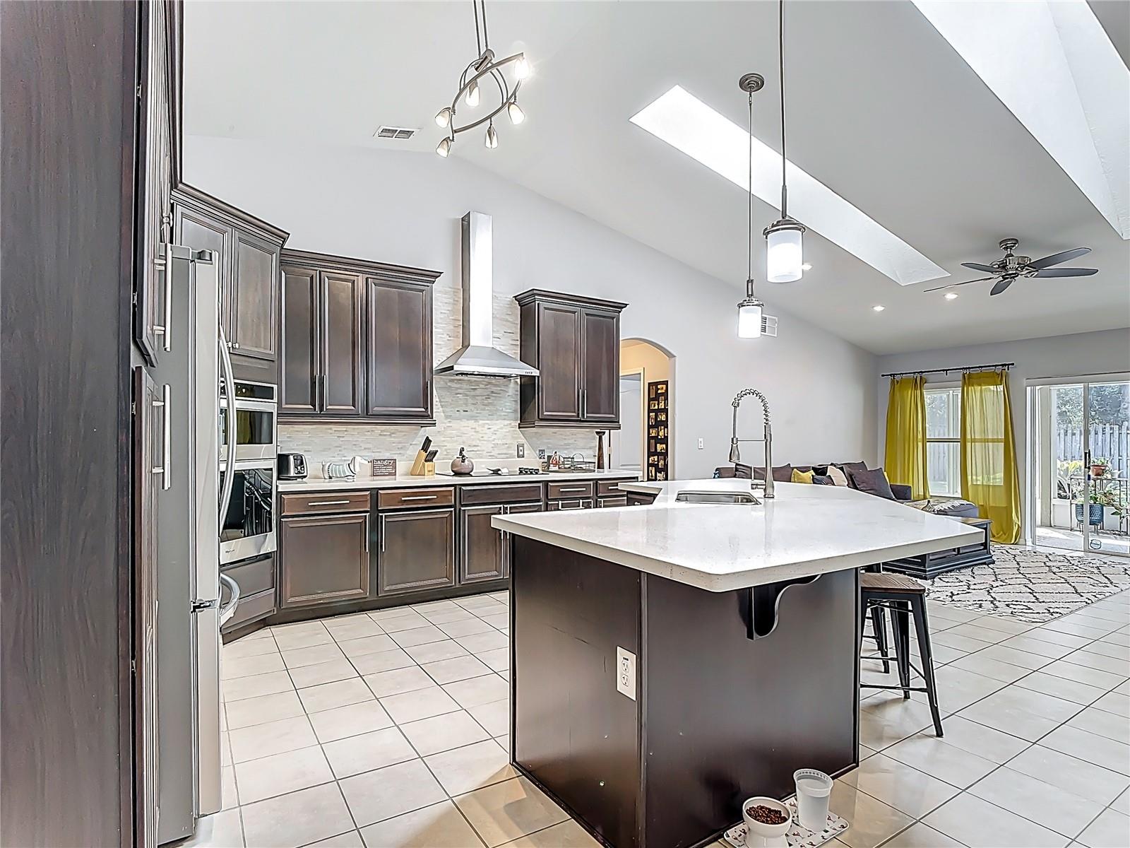 Image 12 of 52 For 13707 Ridgetop Road