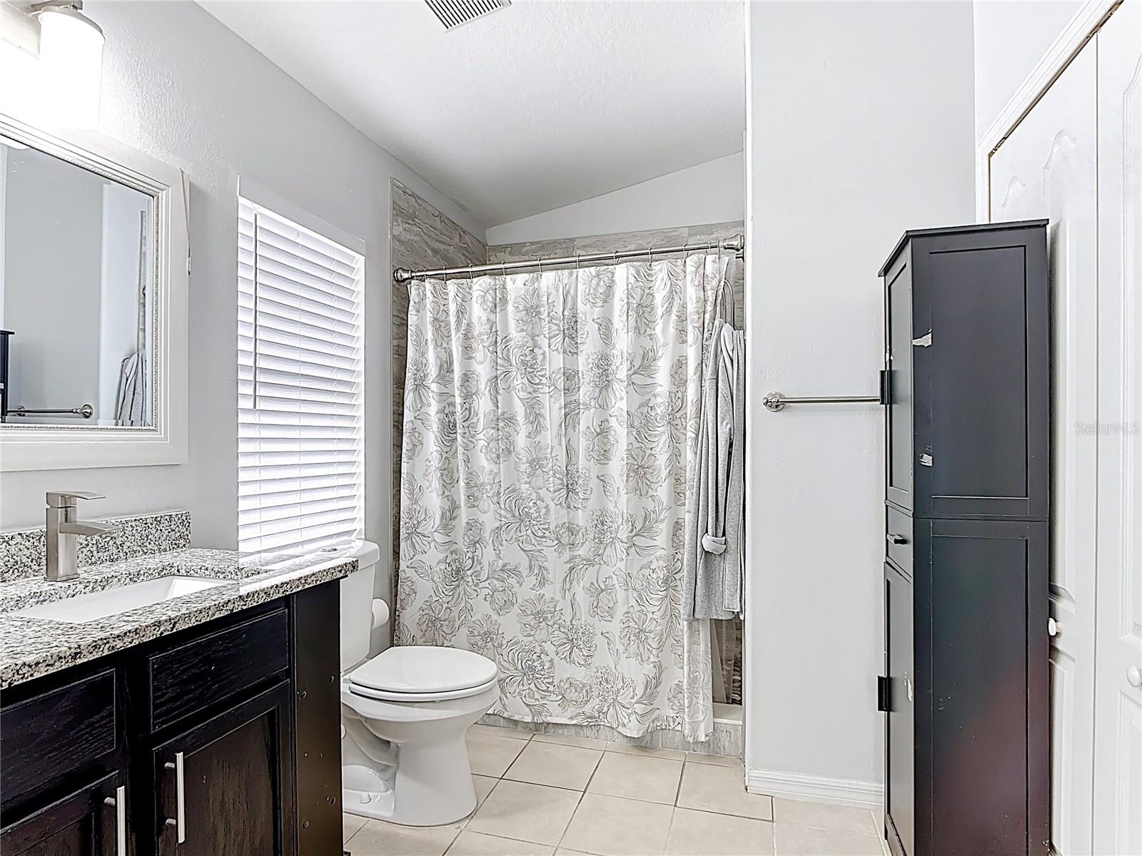 Image 21 of 52 For 13707 Ridgetop Road