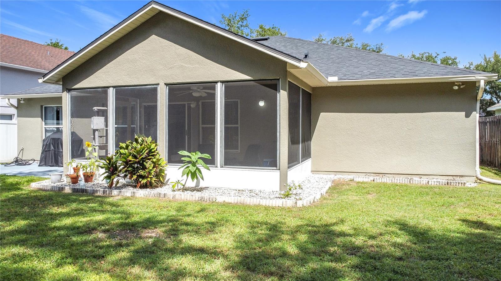 Image 35 of 52 For 13707 Ridgetop Road